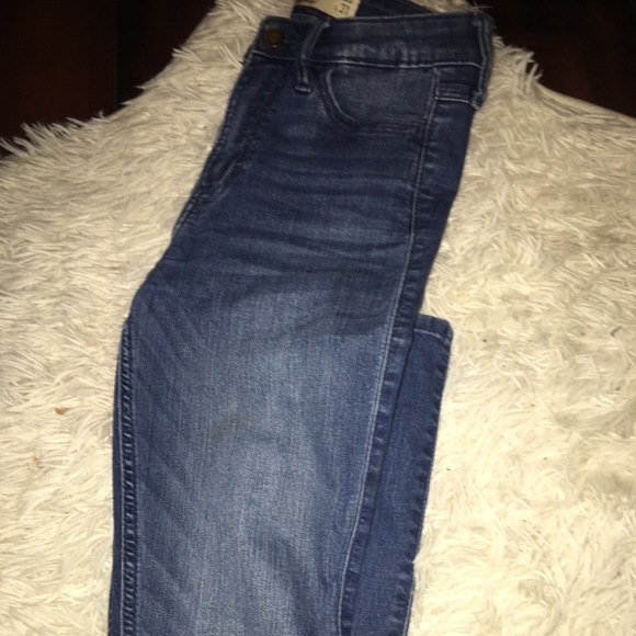 Hollister hi-rise jeans - Picture 4 of 4